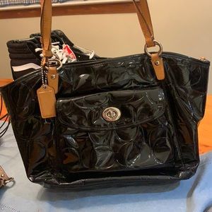 A black used coach purse